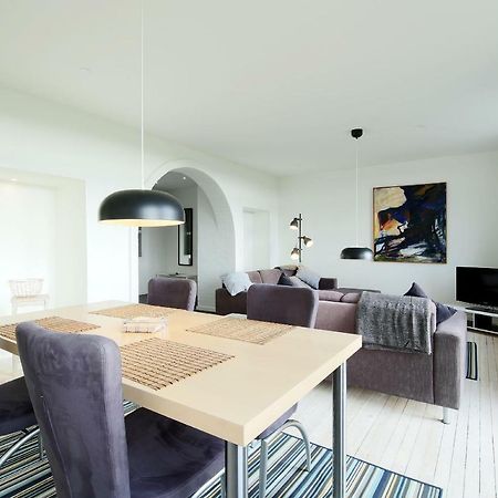 Allerup Gamle Skole Apartment Tjareborg Exterior photo